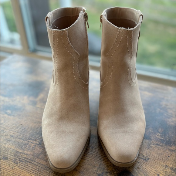 Dolce Vita boots size 9-like new - Picture 6 of 6